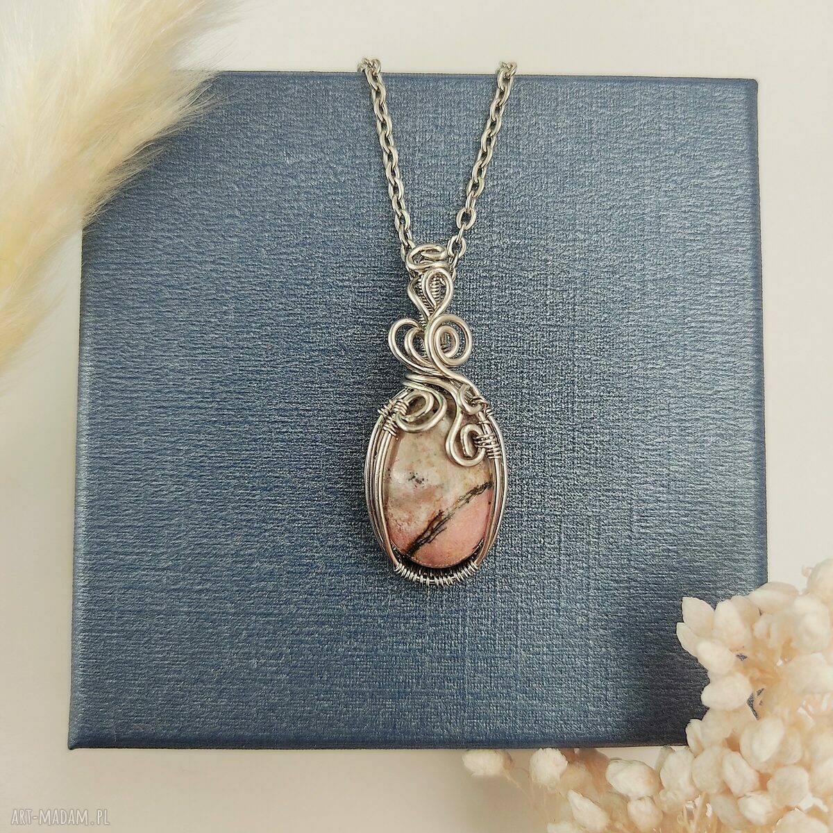 Naszyjnik Rodonit - wisiorek ze stali chirurgicznej handmade (wire wrapping)