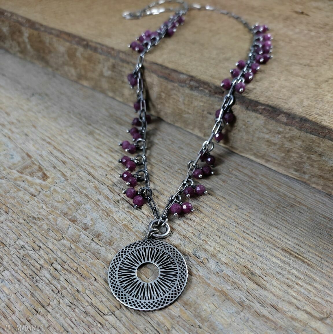 Naszyjnik Rubin z zawieszką Rozeta - srebro 925 oksydowane