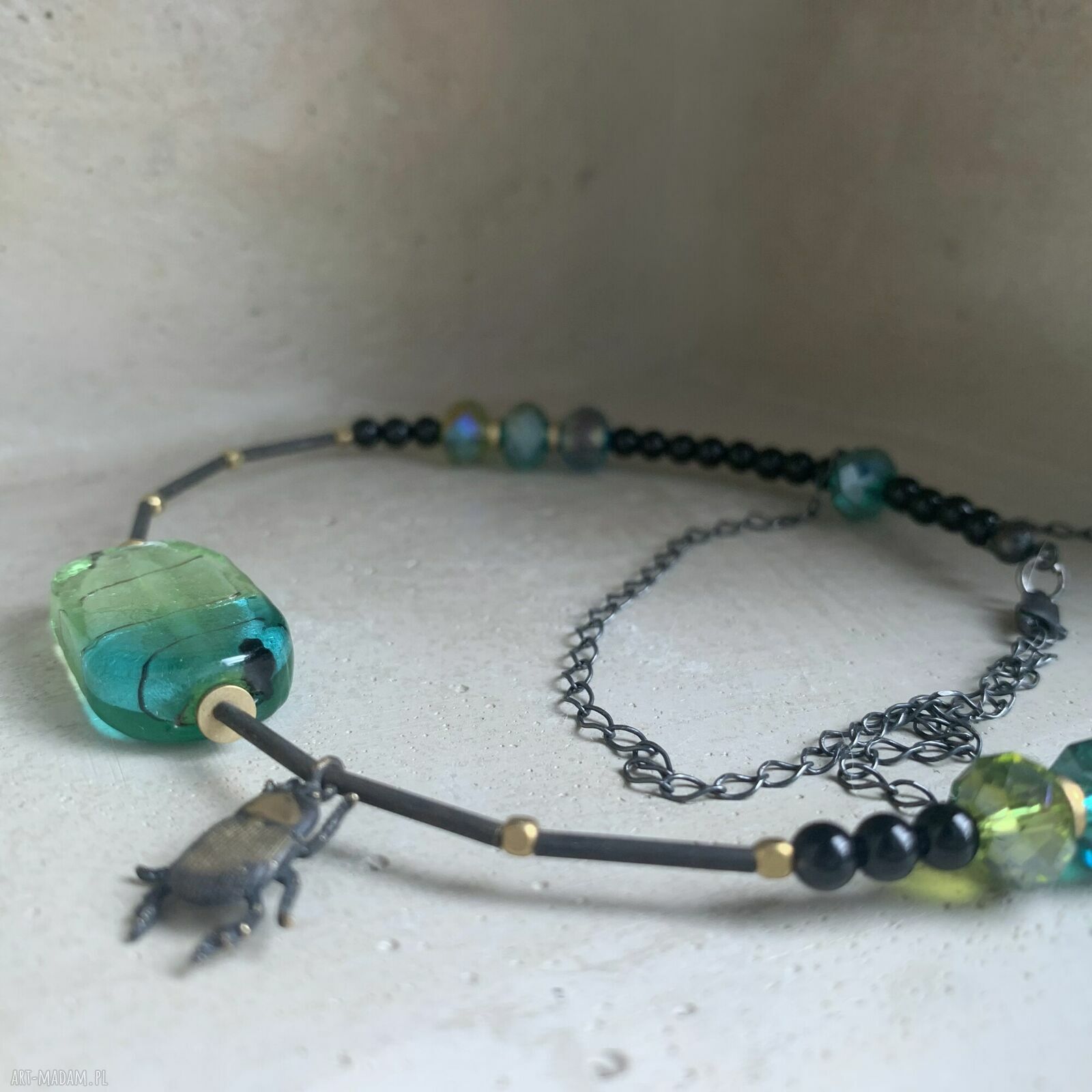 Naszyjnik Scarab & Venetian Glass z onyksu i szkła weneckiego