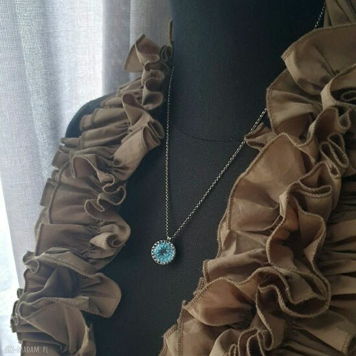 Naszyjnik Swiss Blue Topaz ze srebra 925 - ręcznie robiony wisior 17,5 ct