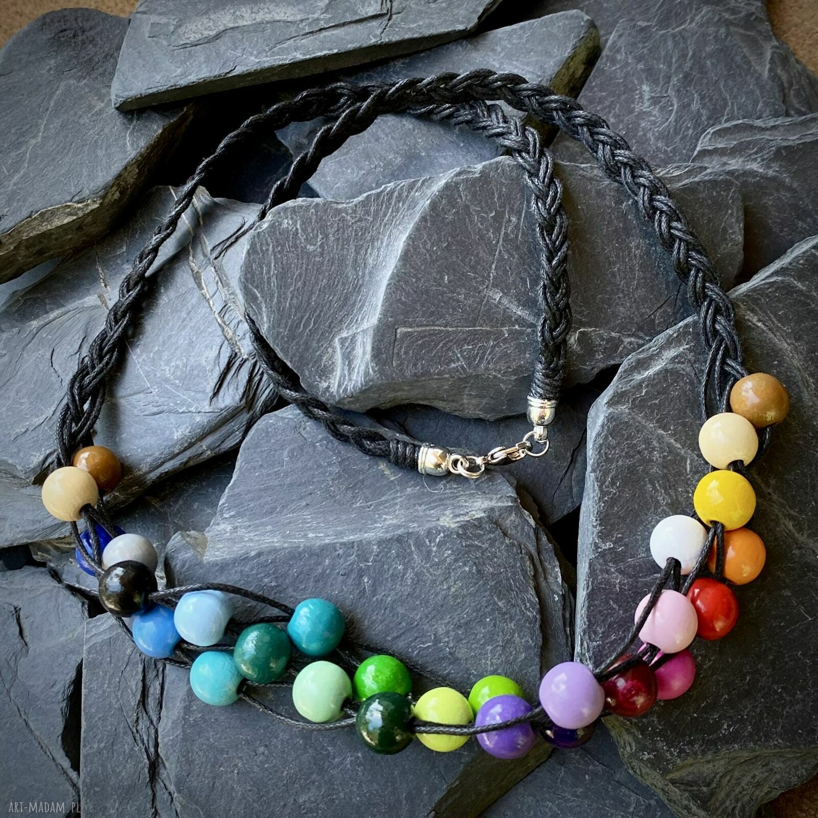 Tęczowy naszyjnik z drewnianych koralików - handmade