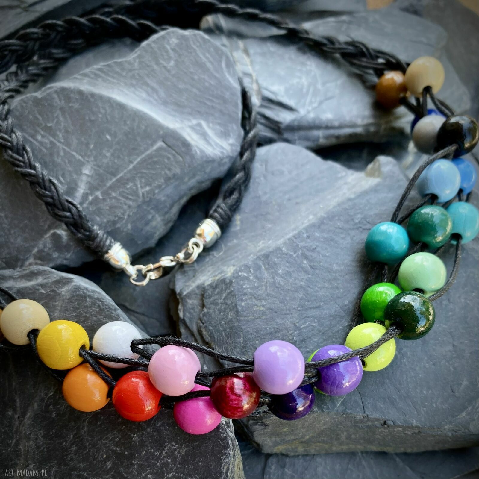 Tęczowy naszyjnik z drewnianych koralików - handmade