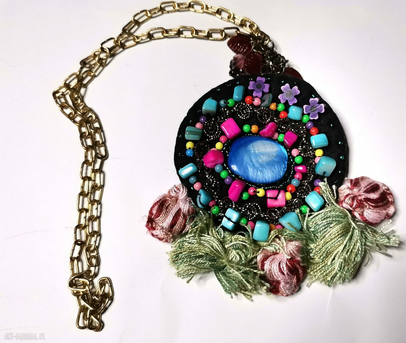 Kolorowy naszyjnik boho z koralikami i pomponami - styl Frida