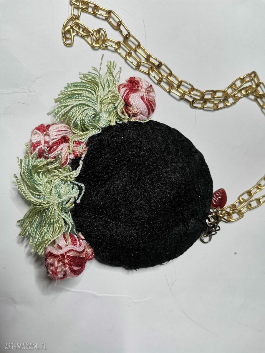 Kolorowy naszyjnik boho z koralikami i pomponami - styl Frida