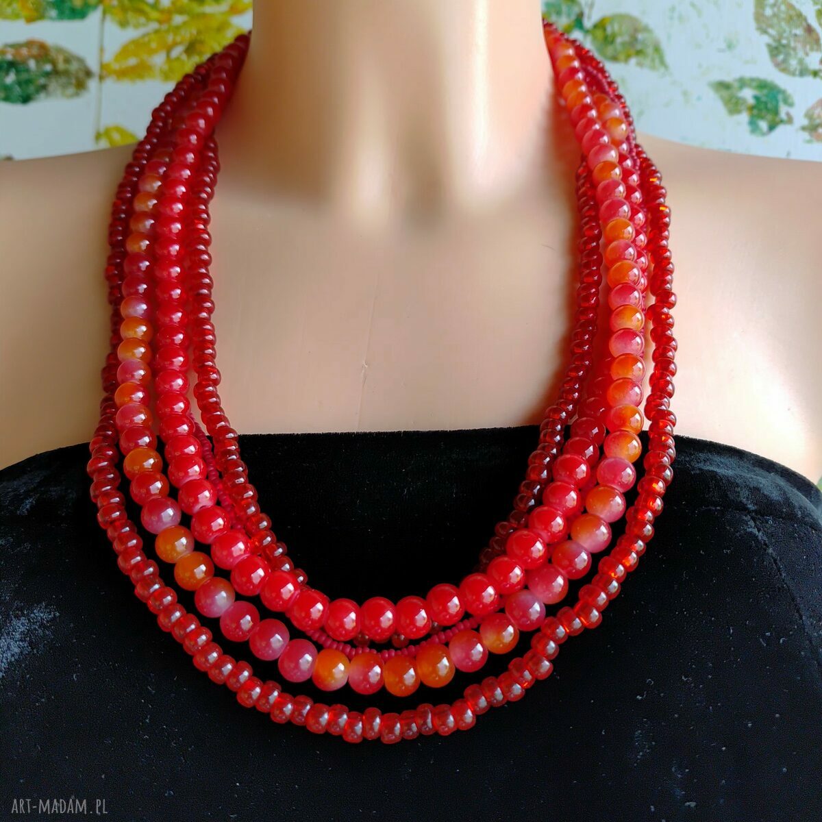 Naszyjnik boho z czerwonych szklanych kulek - długość 55 cm