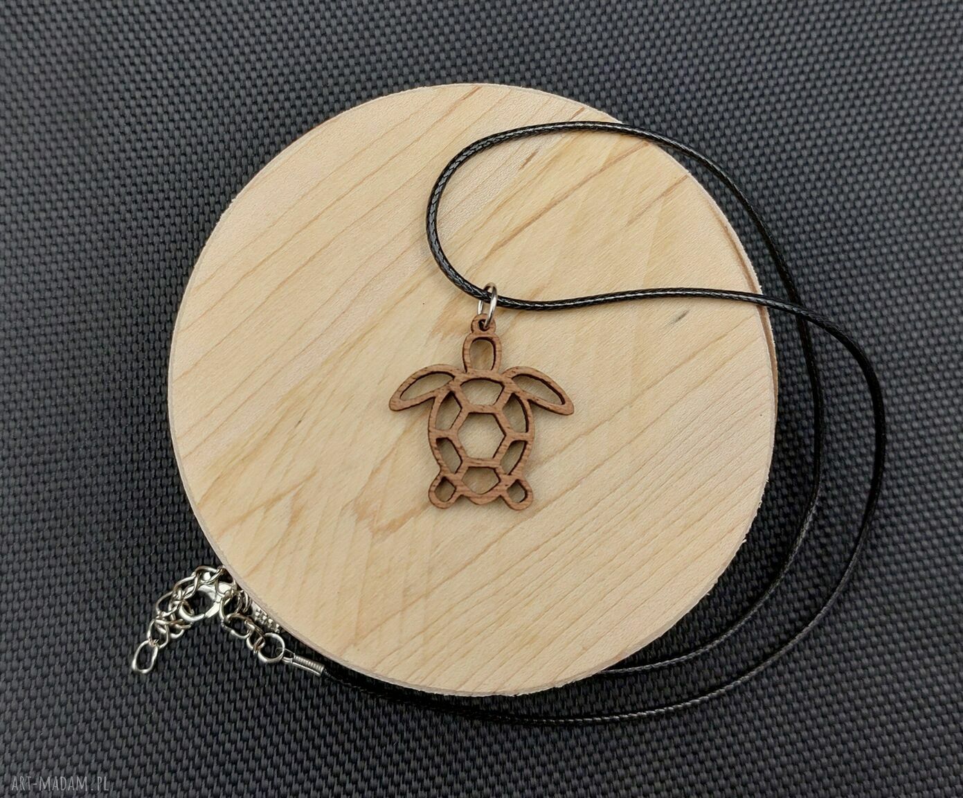 Naszyjnik - wisiorek drewniany Żółw handmade
