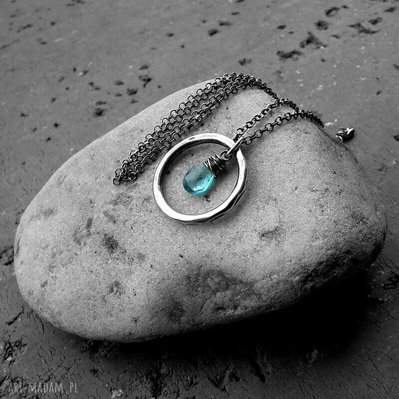 naszyjniki: Naszyjnik z apatytem do noszenia w kółko. HandMade