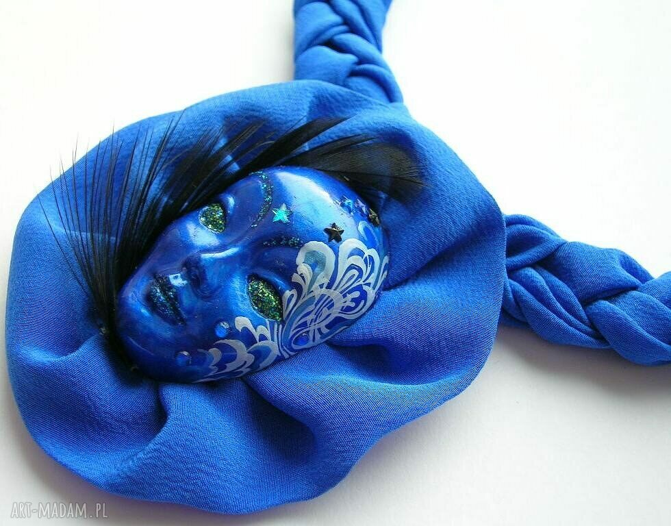 Naszyjnik z kolekcji Masquerade - Luiza z chabrowego jedwabiu