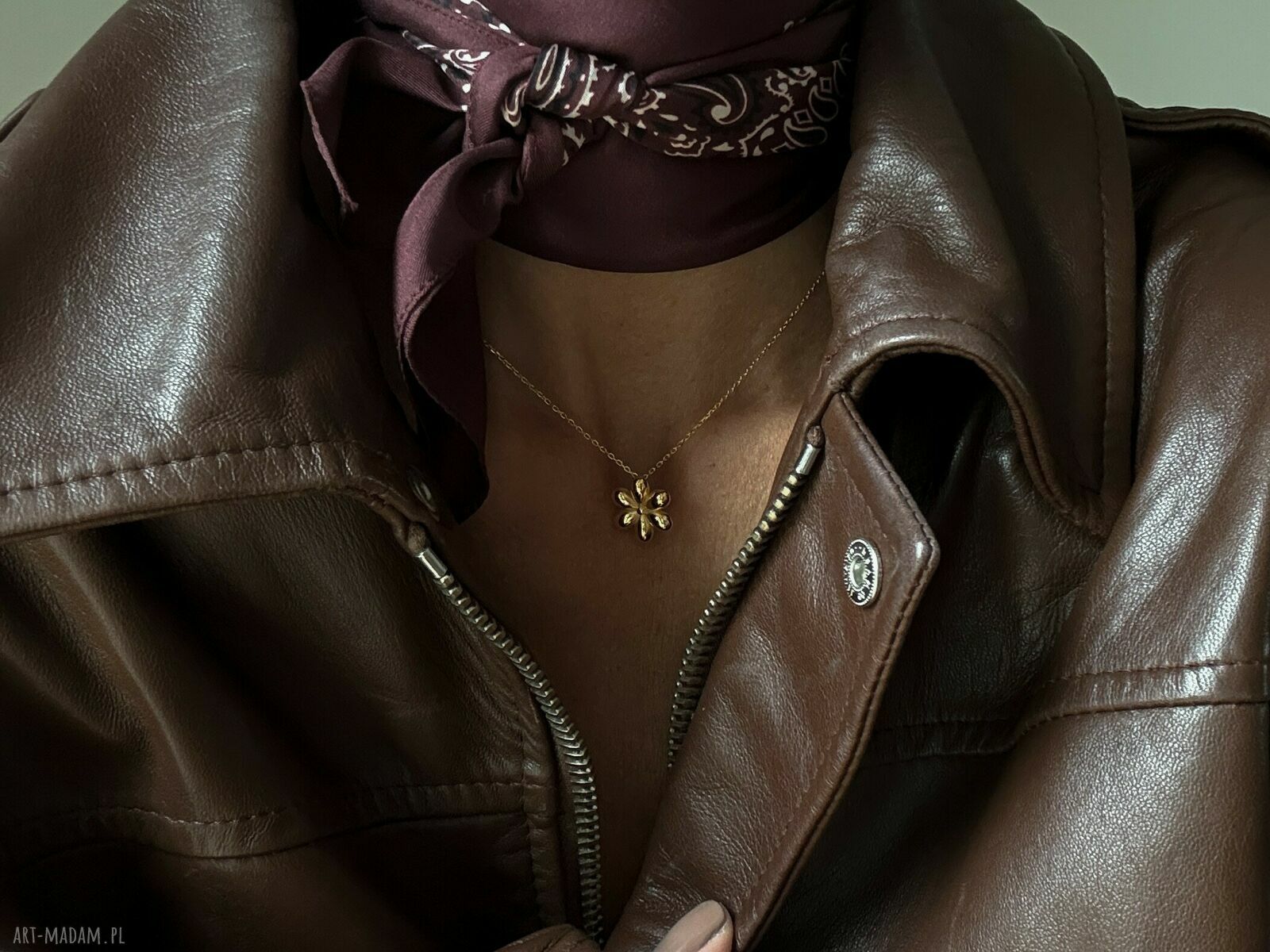 naszyjniki: Naszyjnik z kwiatem z różowego złota autorskie