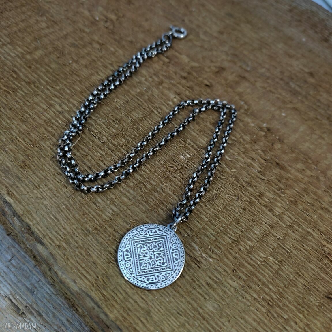 Naszyjnik z monetą ze srebra 925 oksydowanego