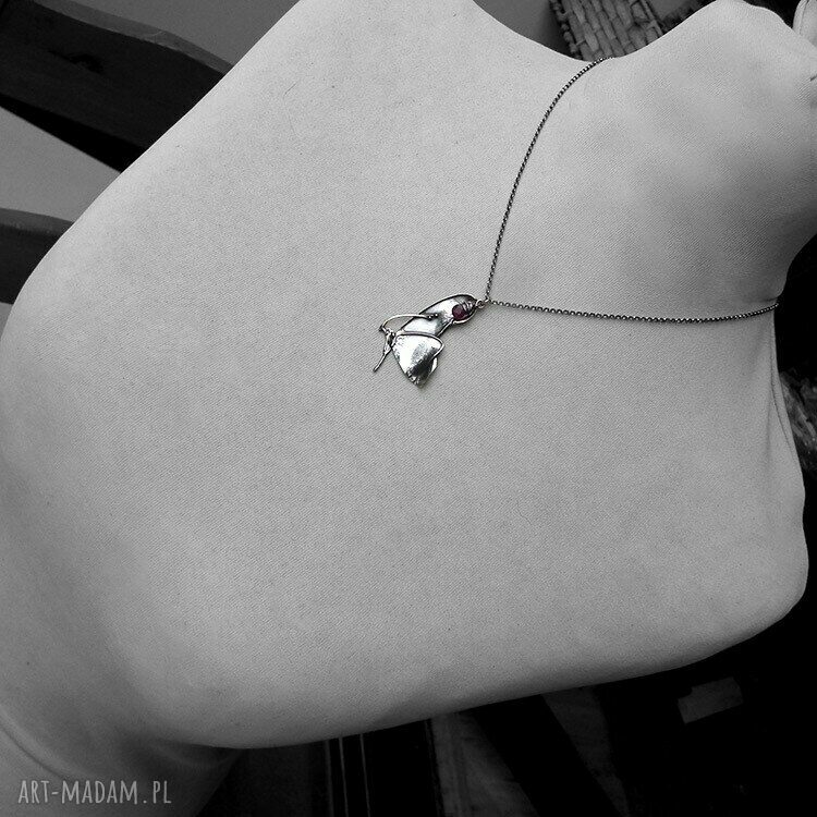 naszyjniki: NASZYJNIK Z MOTYLEM I TURMALINEM. HandMade