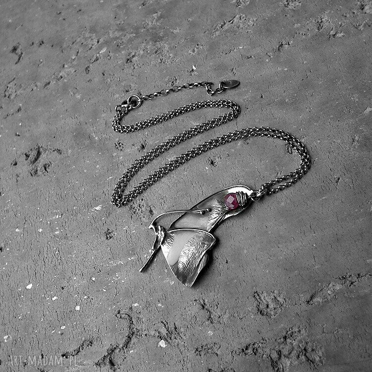 naszyjniki: NASZYJNIK Z MOTYLEM I TURMALINEM. HandMade