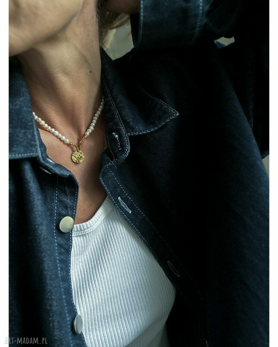 naszyjniki: Naszyjnik z pereł naturalnych z nieregularnym kółeczkiem z różowego złota