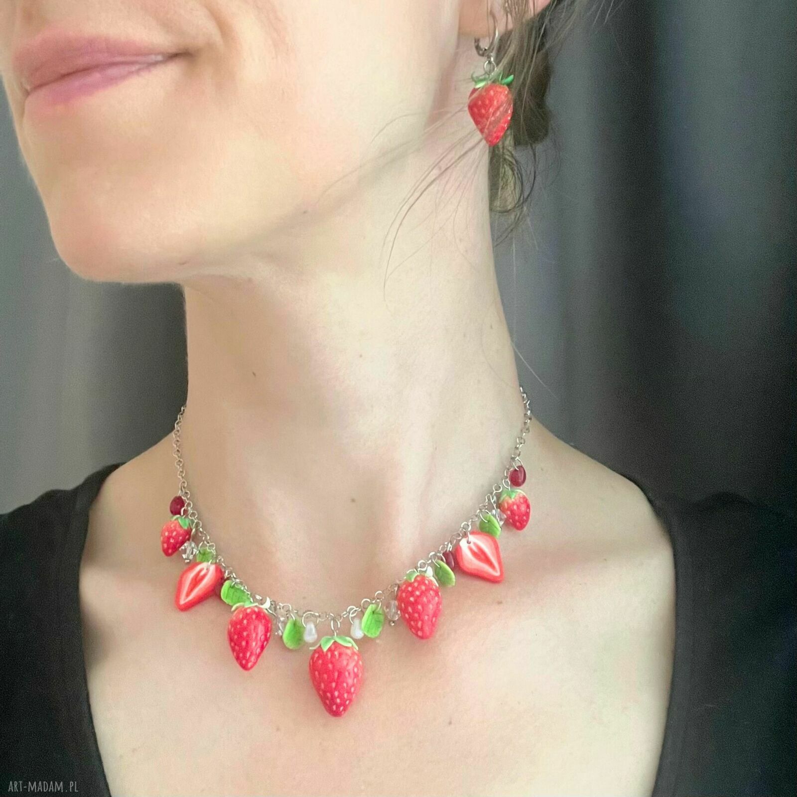 Naszyjnik z truskawkami - letnie owoce z glinki polimerowej (handmade)