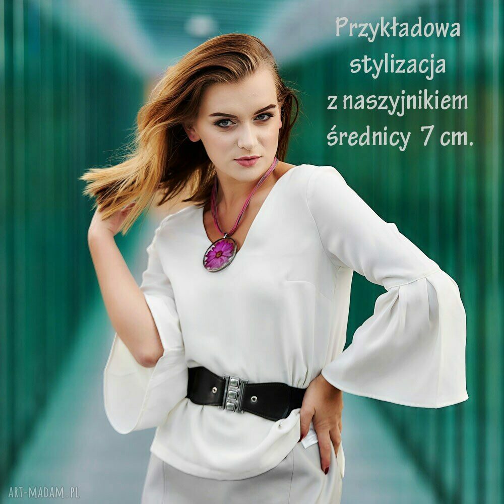 Naszyjnik z żółtymi kwiatami w żywicy z119