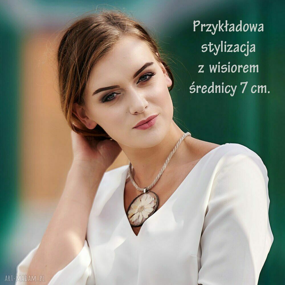 Naszyjnik z żółtymi kwiatami w żywicy z119