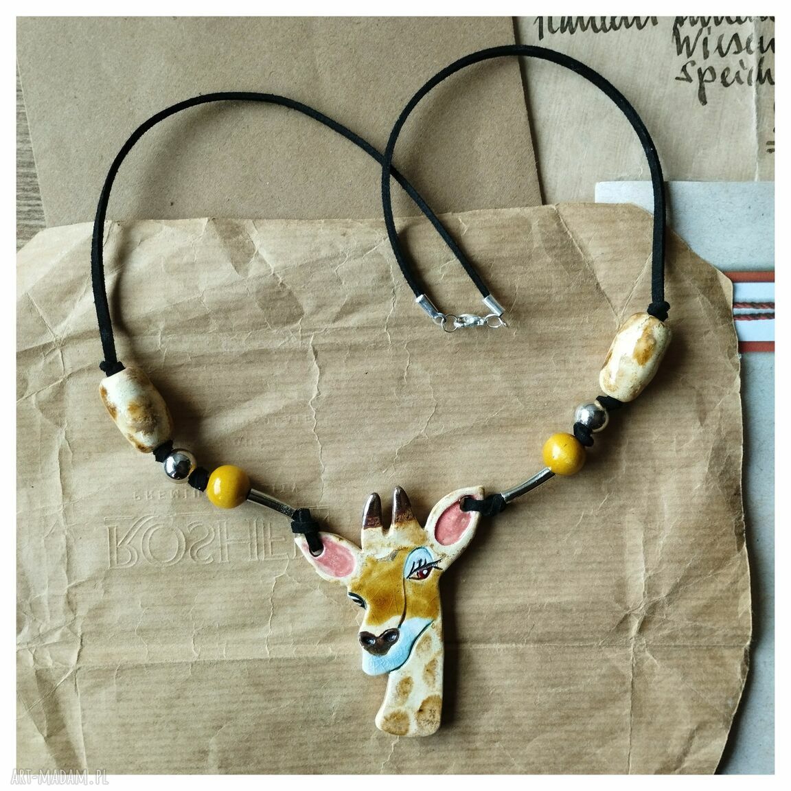Naszyjnik z żyrafą etno - ceramika i koraliki handmade