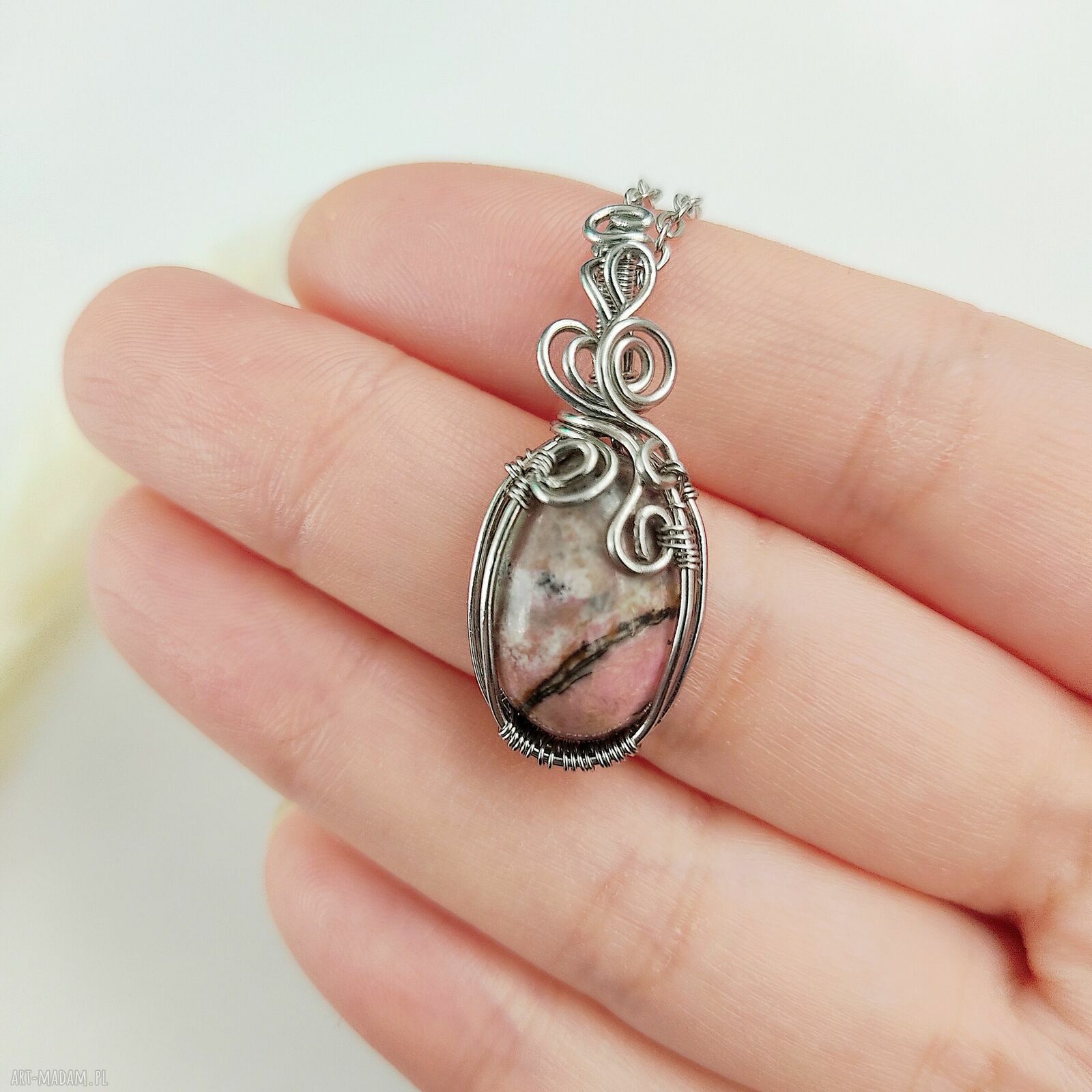 Naszyjnik Rodonit - wisiorek ze stali chirurgicznej handmade (wire wrapping)