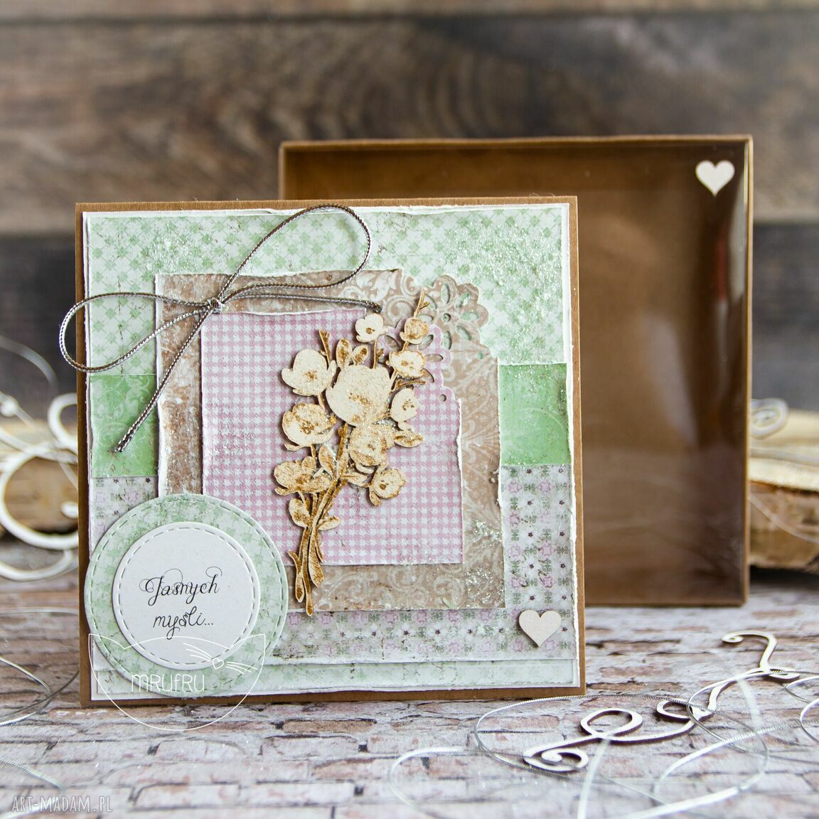 Naturalna kartka pudełeczku efektem szklanej szybki zielnik