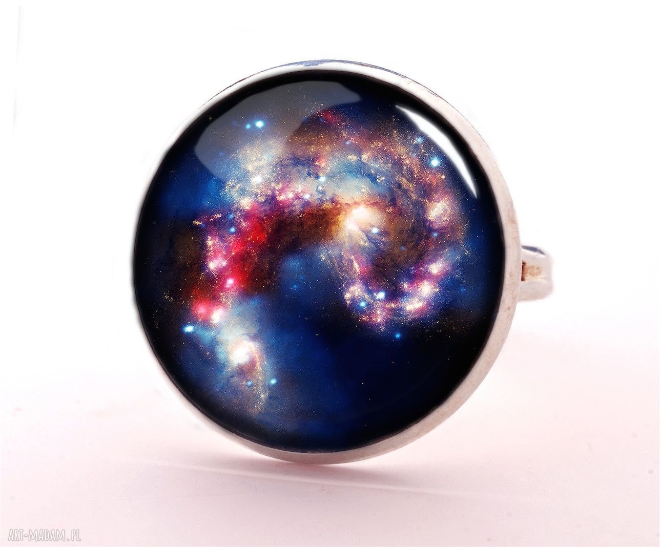 Nebula - małe kolczyki wiszące (ok. 3 cm) z motywem kosmosu