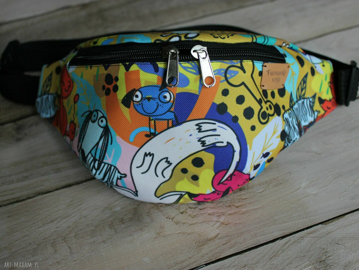 Nerka abstrakcyjne pieski rozmiar L - handmade