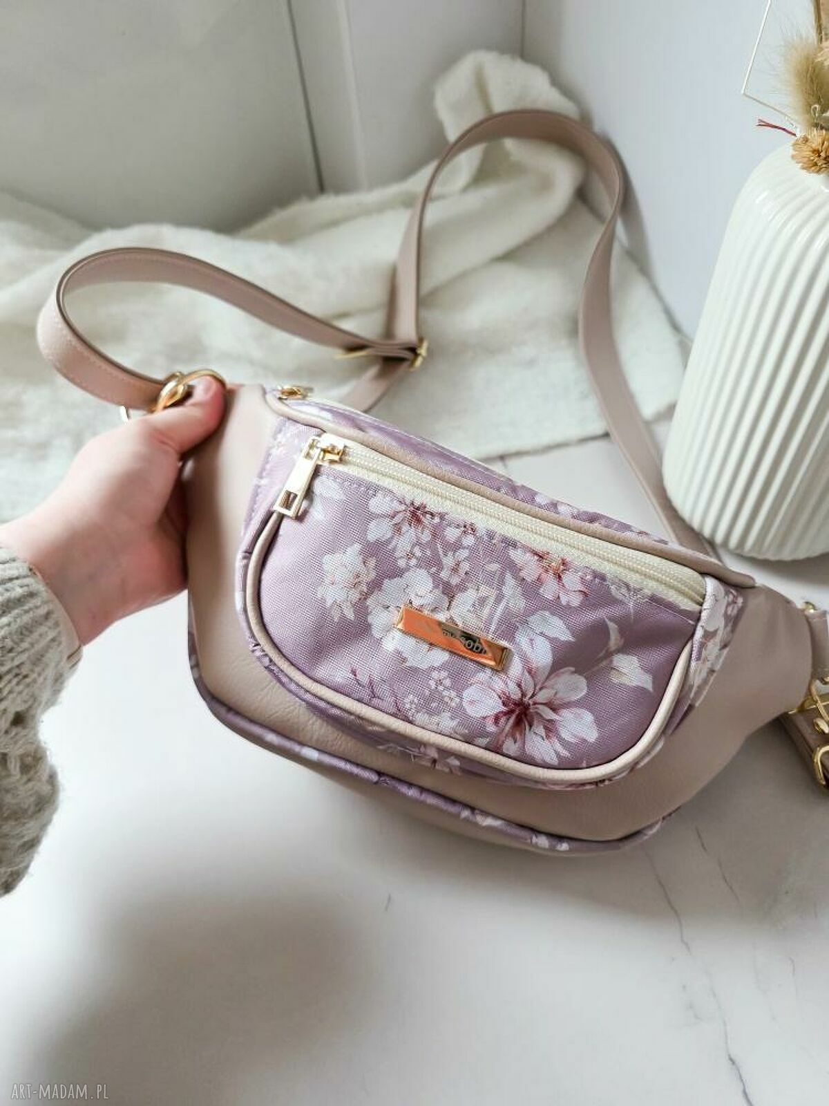 Nerka damska Pola Różowa w Kwiaty z ekoskóry - handmade