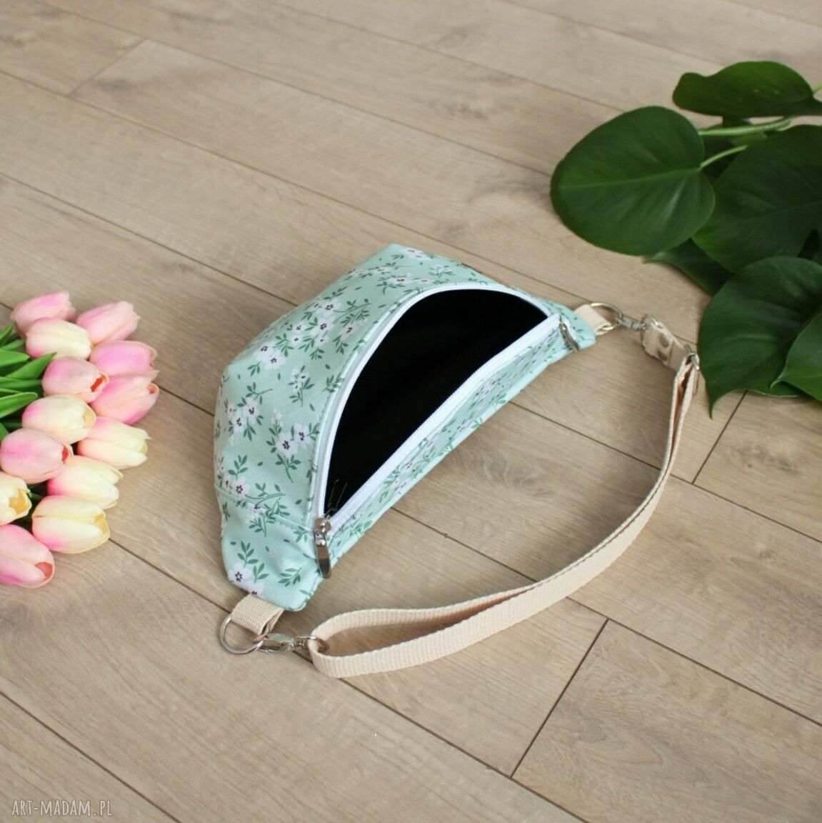 nerki: Nerka damska w kwiatki na miętowym, wodoodporna Hand Made