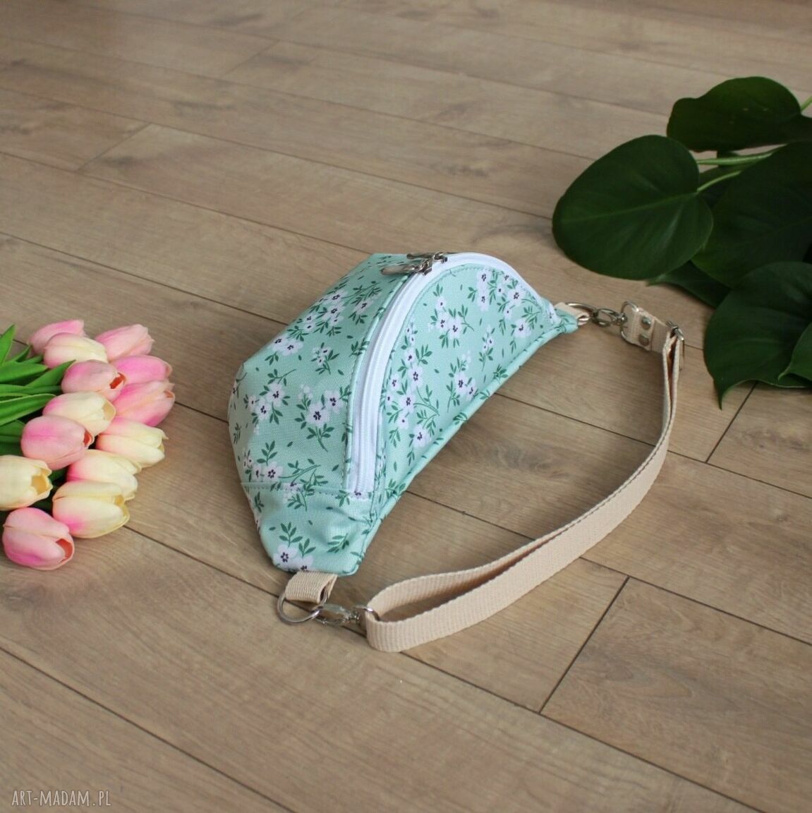 nerki: Nerka damska w kwiatki na miętowym, wodoodporna Hand Made