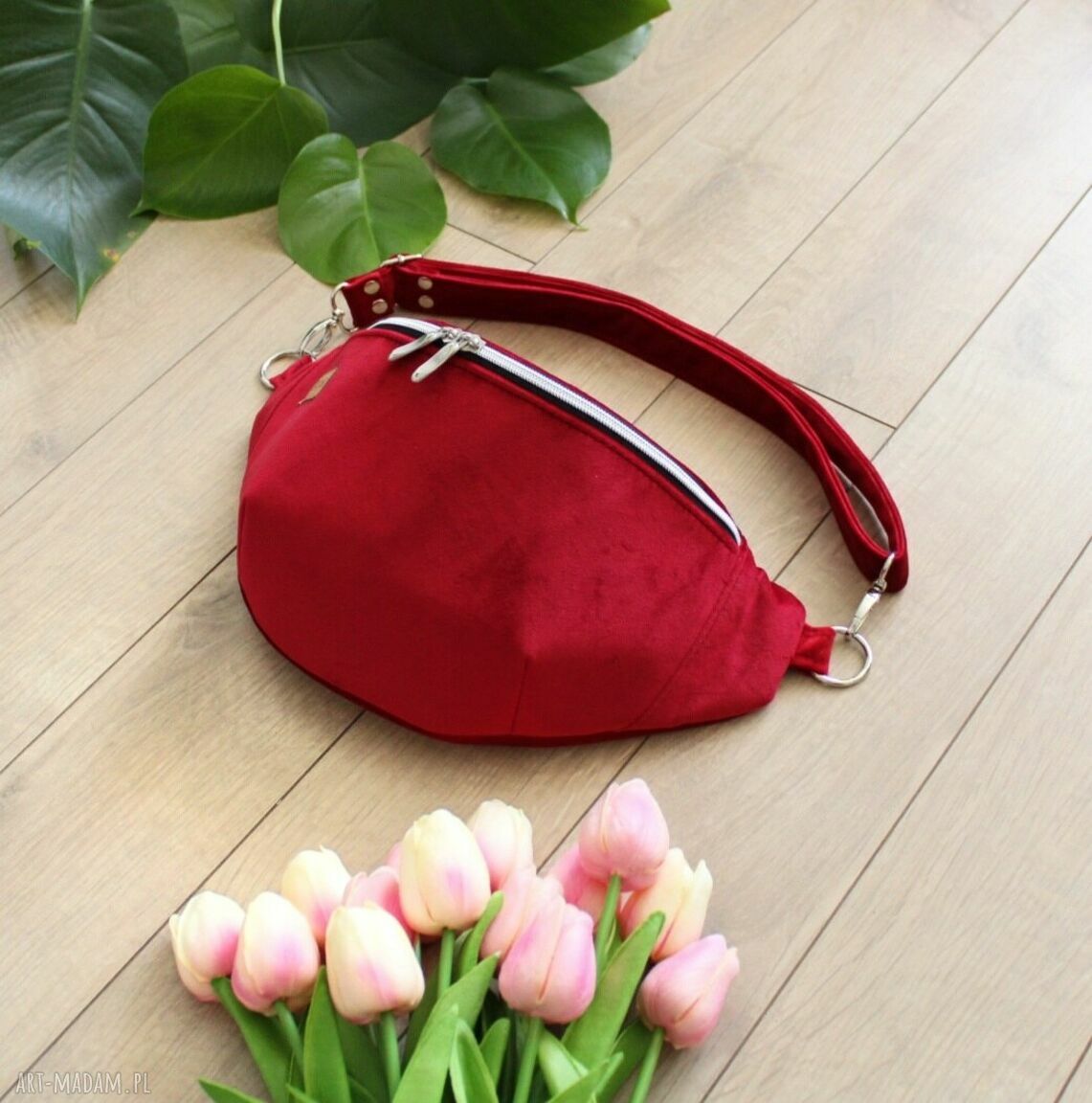 nerki: Nerka damska z czerwonego weluru Hand Made