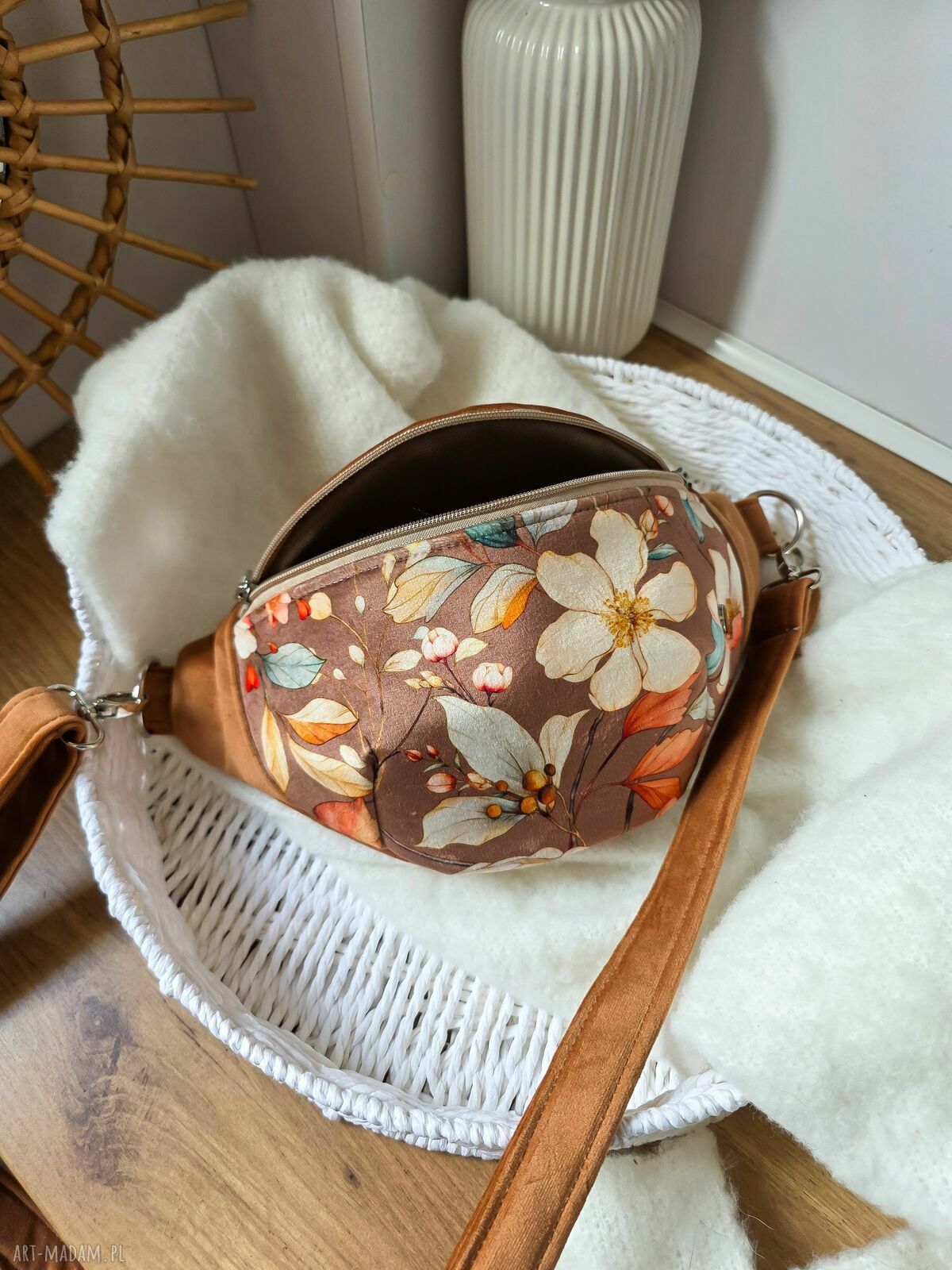 Nerka Jesienny Liść - welurowa nerka damska handmade