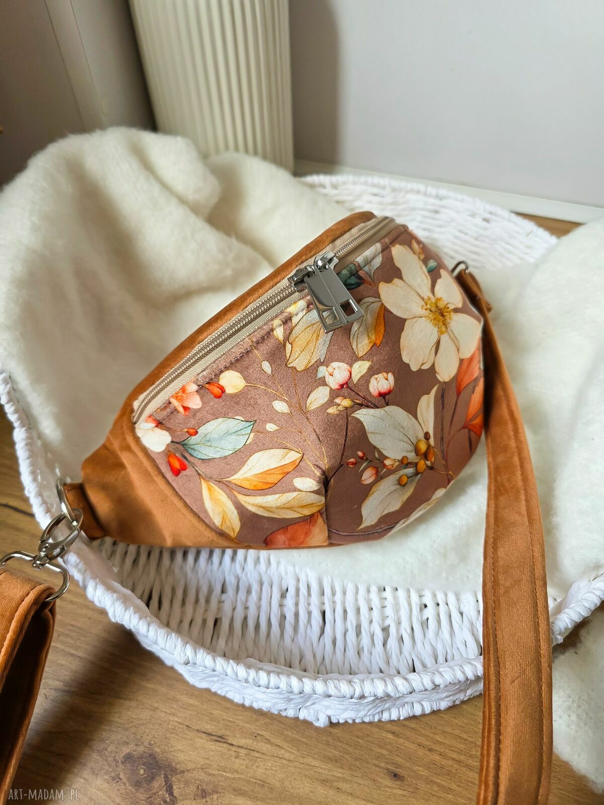 Nerka Jesienny Liść - welurowa nerka damska handmade