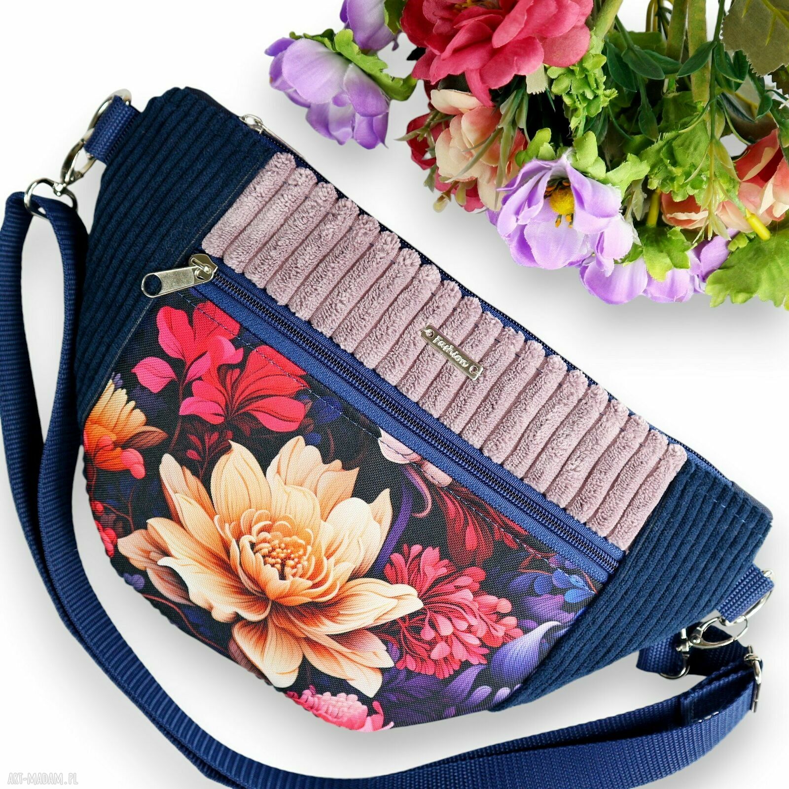 Nerka listonoszka ze sztruksu granatowa - saszetka handmade Gianna