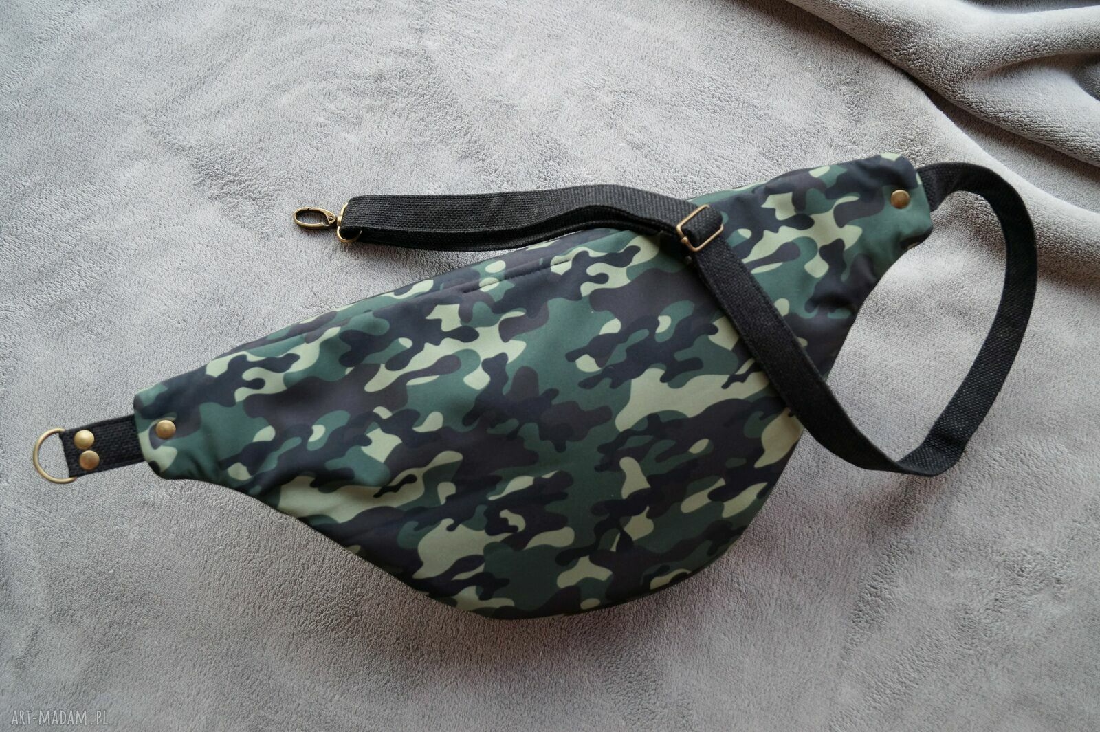 Nerka moro XXL - wodoodporna saszetka i mini-plecak handmade