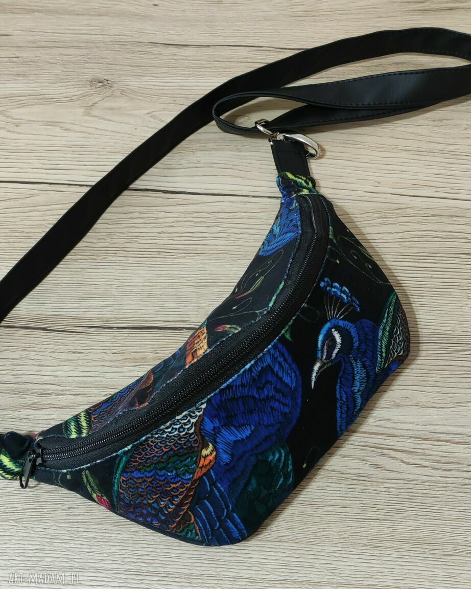 Nerka pawie handmade z regulowanym paskiem - praktyczna saszetka na wakacje