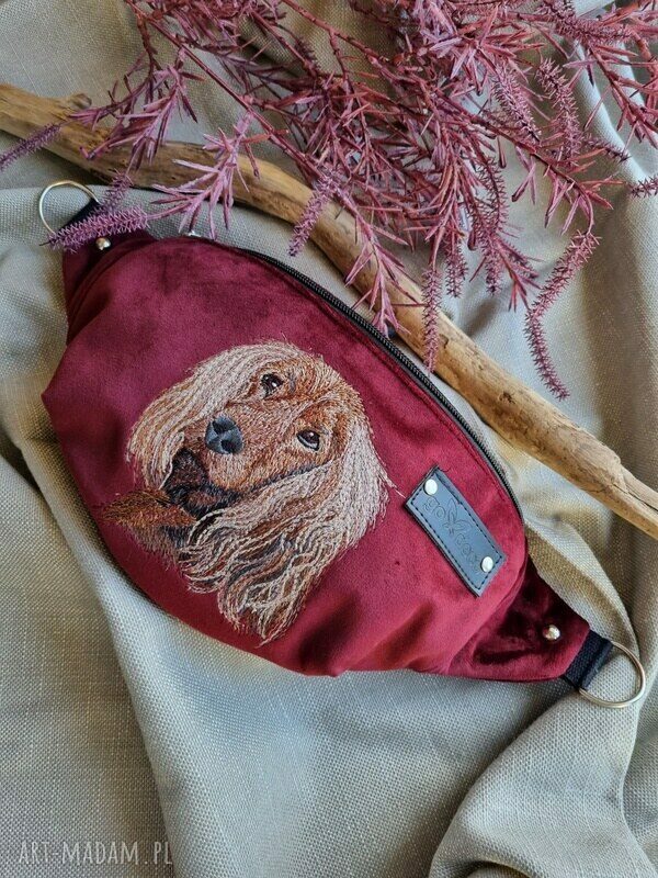 Nerka haftowana bordo z Angielskim Cocker Spaniel - prezent dla psiarza