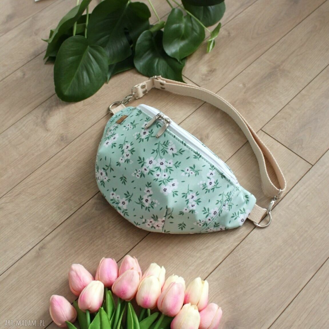 nerki: Nerka damska w kwiatki na miętowym, wodoodporna Hand Made