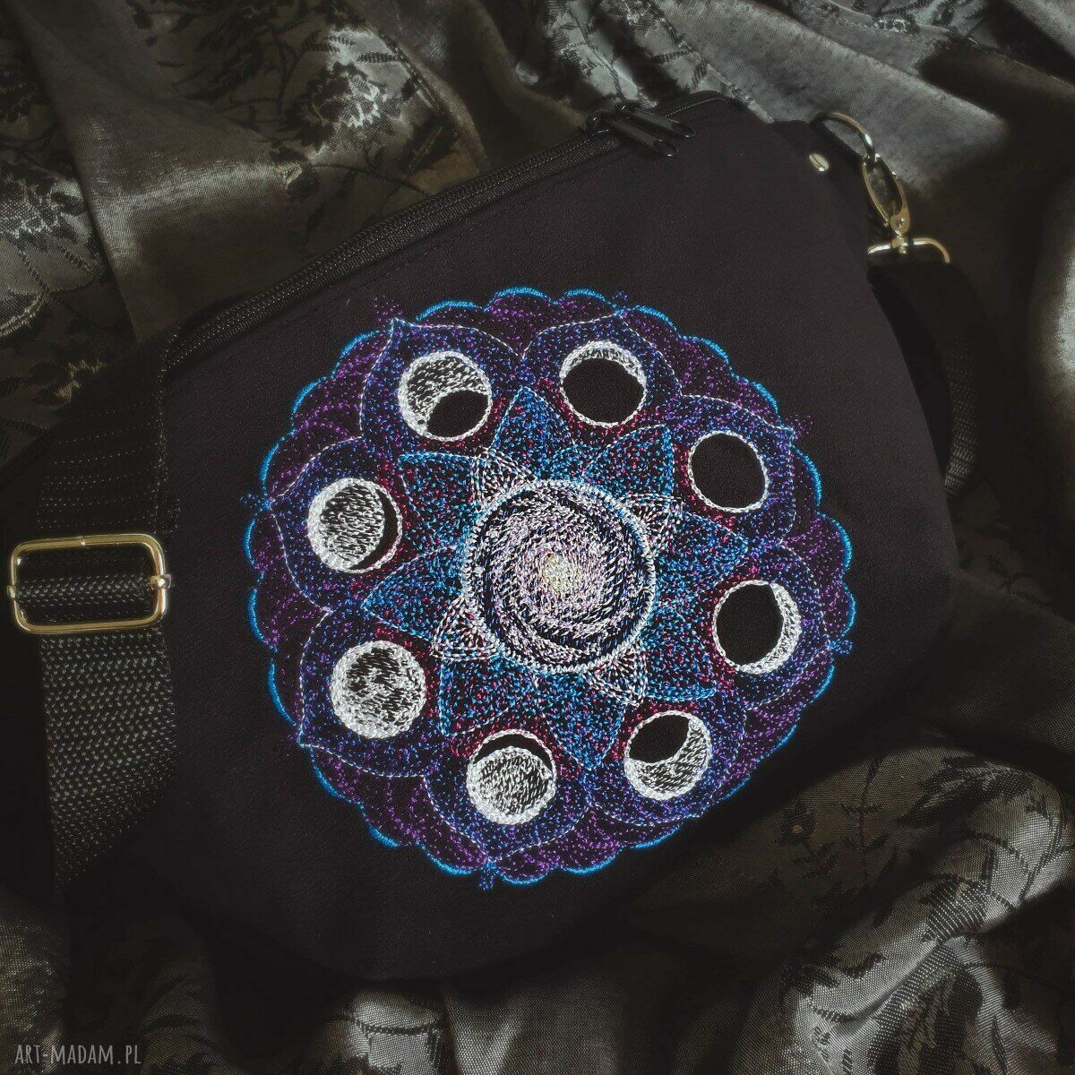 Nerka XXL mandala fazy księżyca czarna haftowana