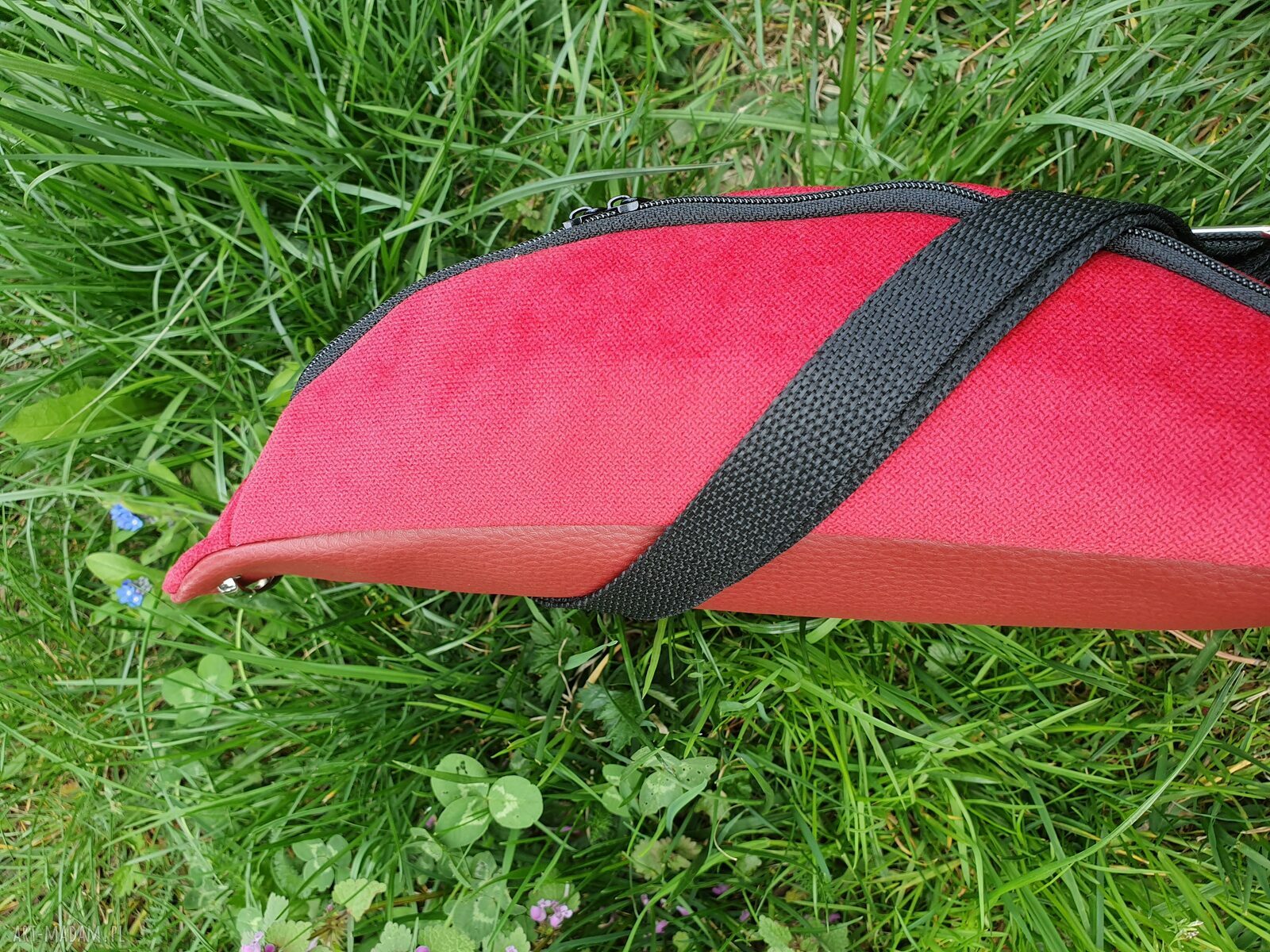 Czerwona nerka Wild Rose Basic ręcznie szyta saszetka biodrowa