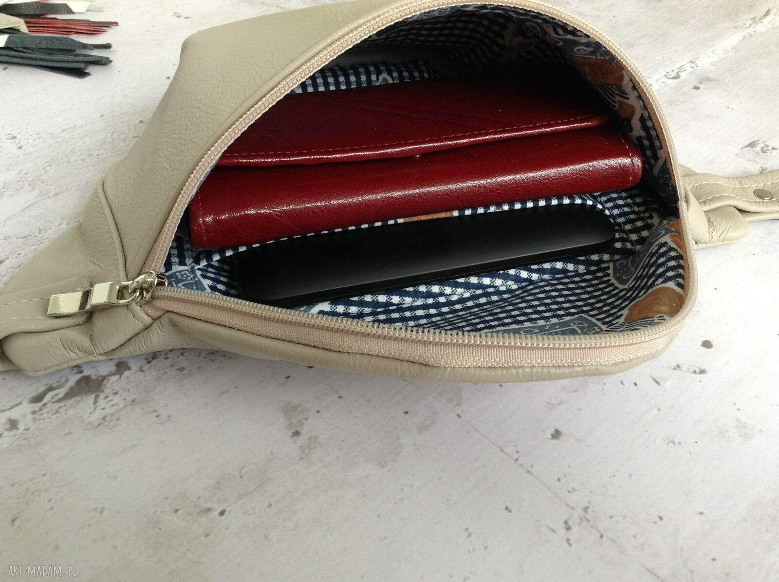 Turkusowa skórzana nerka - saszetka na rower na co dzień (handmade)