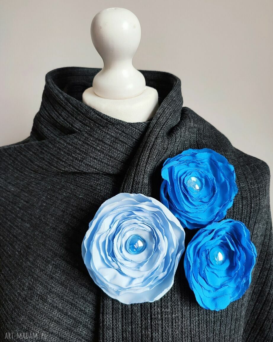 Zestaw 3 niebieskich broszek handmade kwiaty