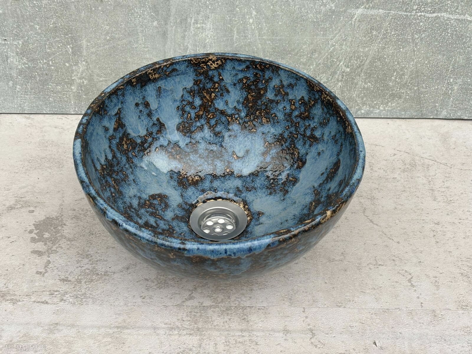 Niebieska ceramiczna umywalka nablatowa - ręcznie szkliwiona misa łazienkowa