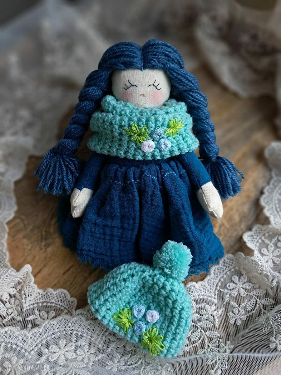 Niebieska laleczka Ewunia - ręcznie szyta przytulanka 23 cm