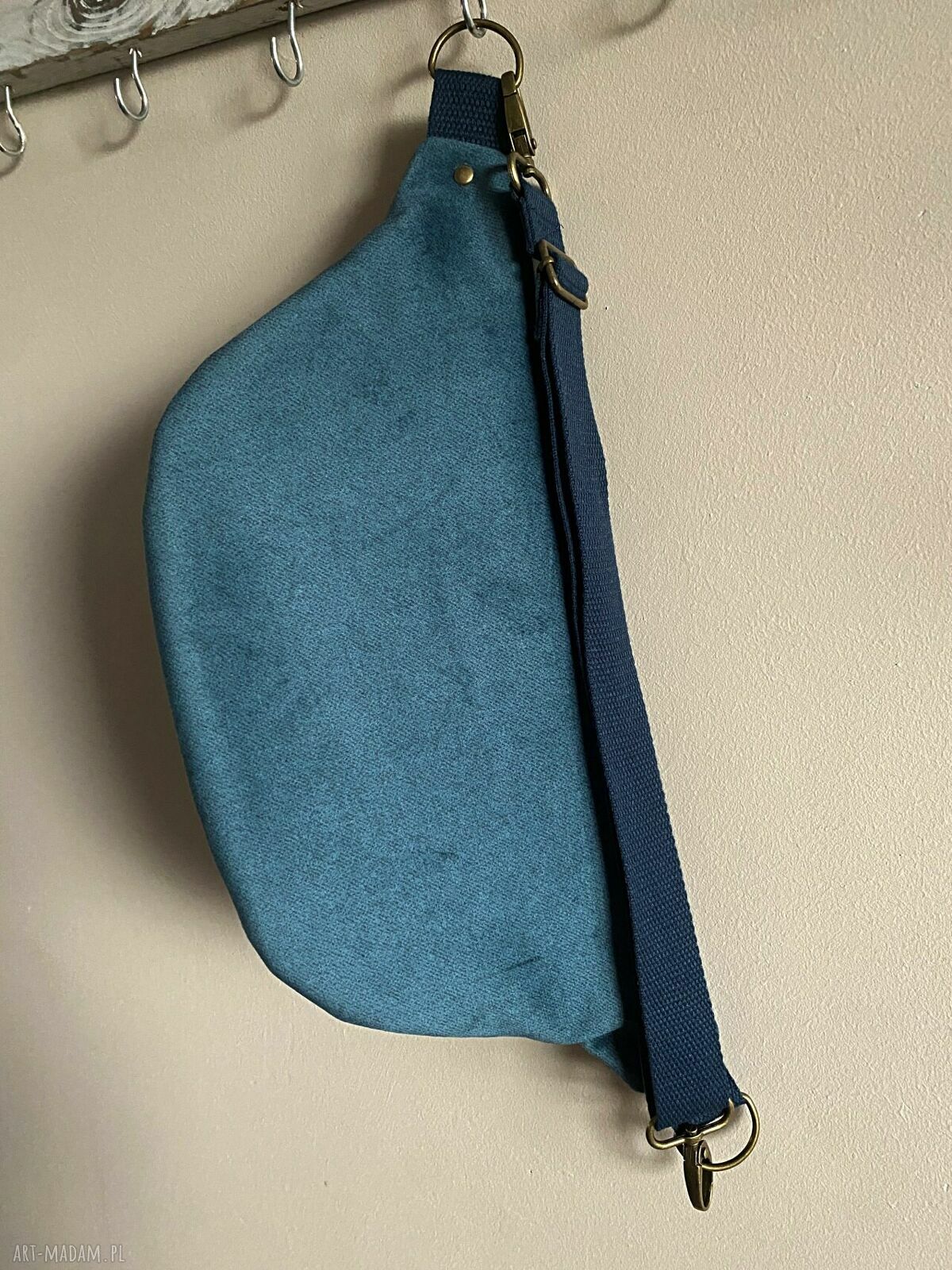 Niebieska nerka patchworkowa - saszetka damska handmade