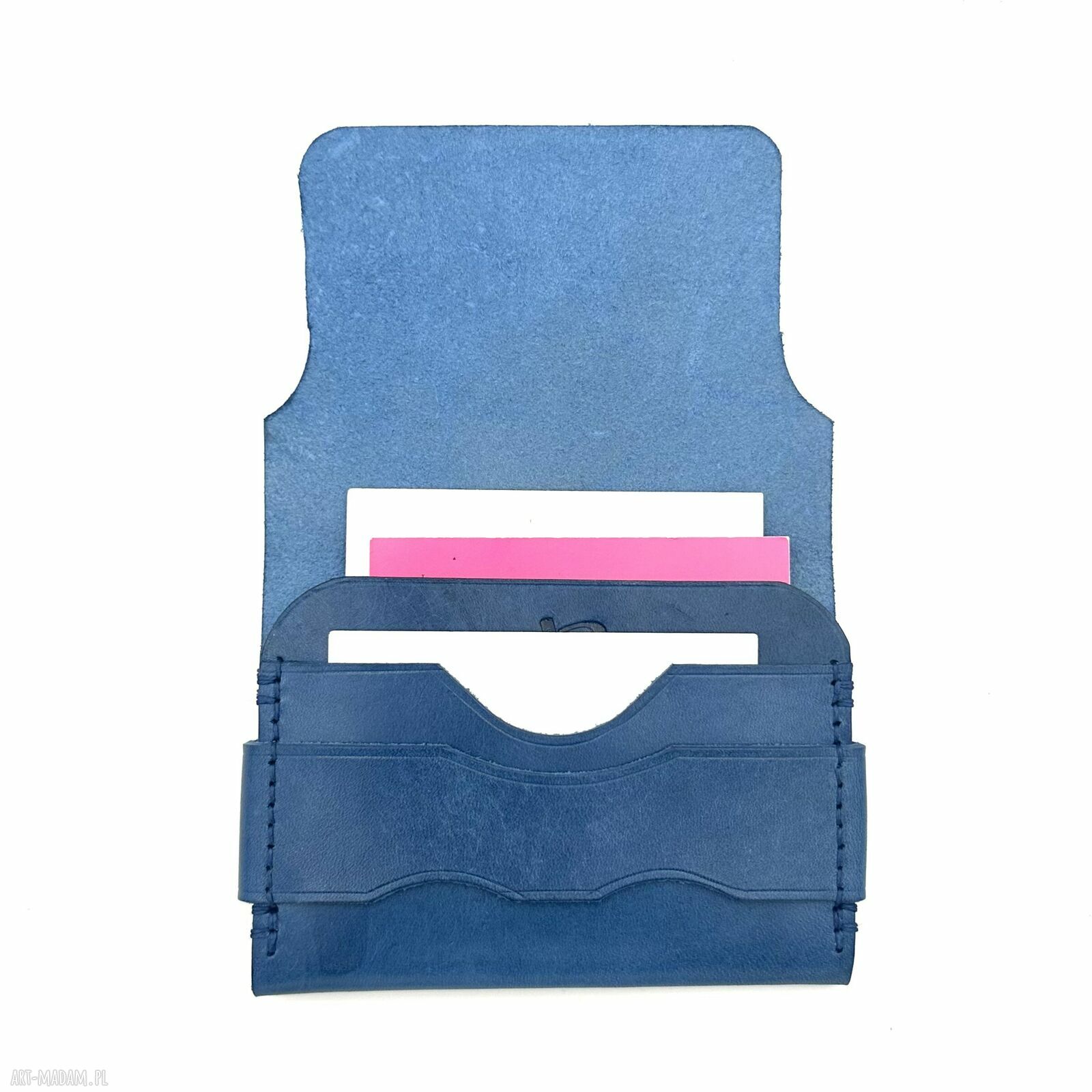 portfele: Niebieski portfel skórzany z klapką ręcznie uszyty na karty.