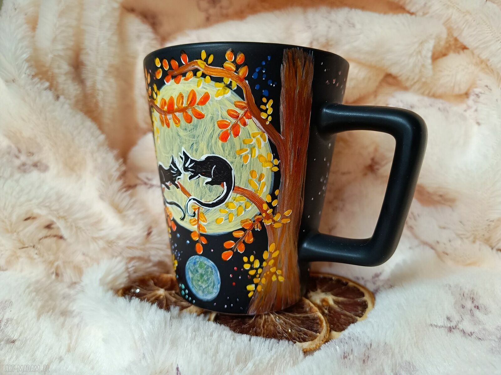 Nocne kocie tajemnice - ręcznie malowany kubek 300 ml