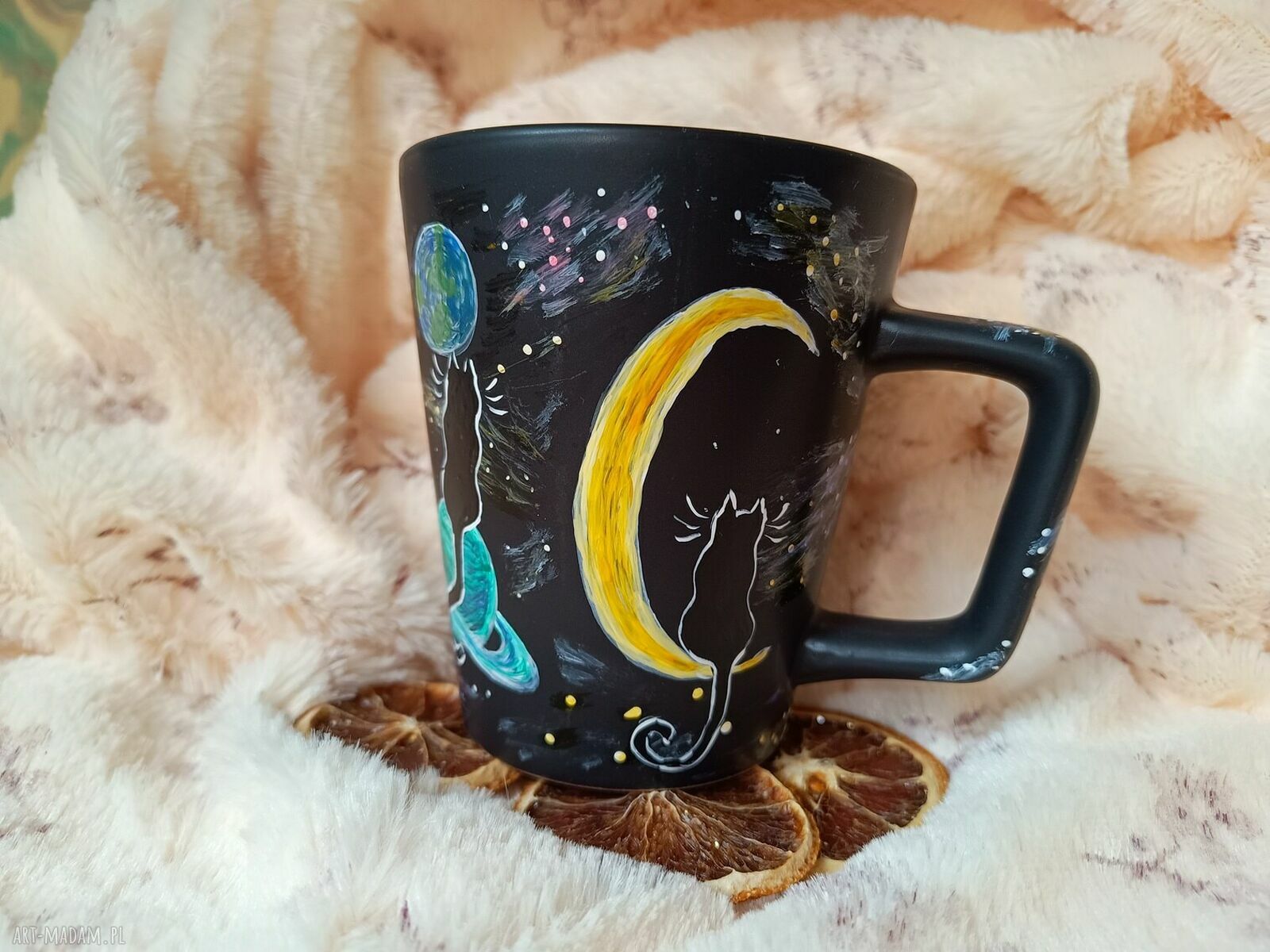 Nocny kubek z gwiezdnymi kotami 300 ml - ręcznie malowany