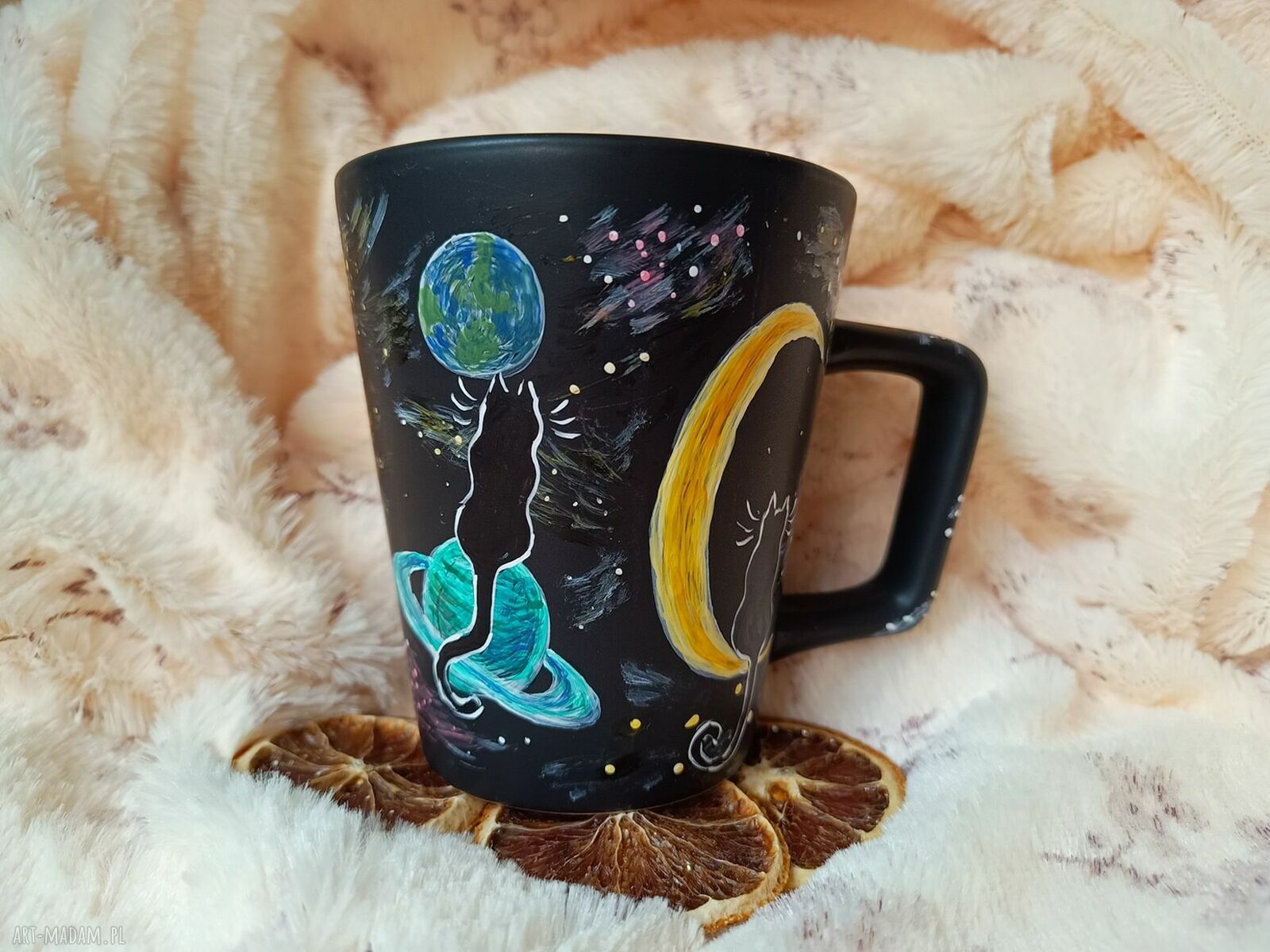 Nocny kubek z gwiezdnymi kotami 300 ml - ręcznie malowany