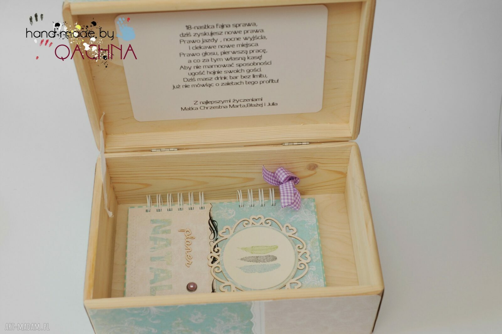 Notes w drewnianym pudełku - personalizowany scrapbooking