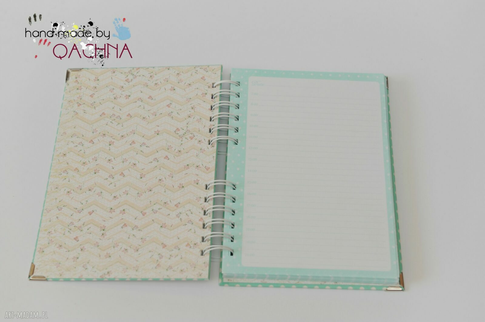 Notes w drewnianym pudełku - personalizowany scrapbooking