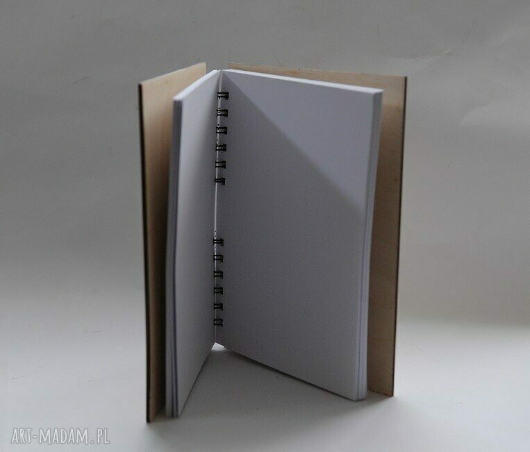 Personalizowany notes scrapbooking A5 - rysownik z drewnianą okładką i grawerem